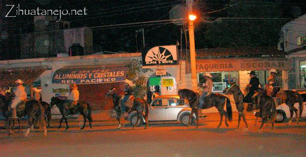 Charros stop for tequila before going to El Grito Charros stop for tequila before going to El Grito